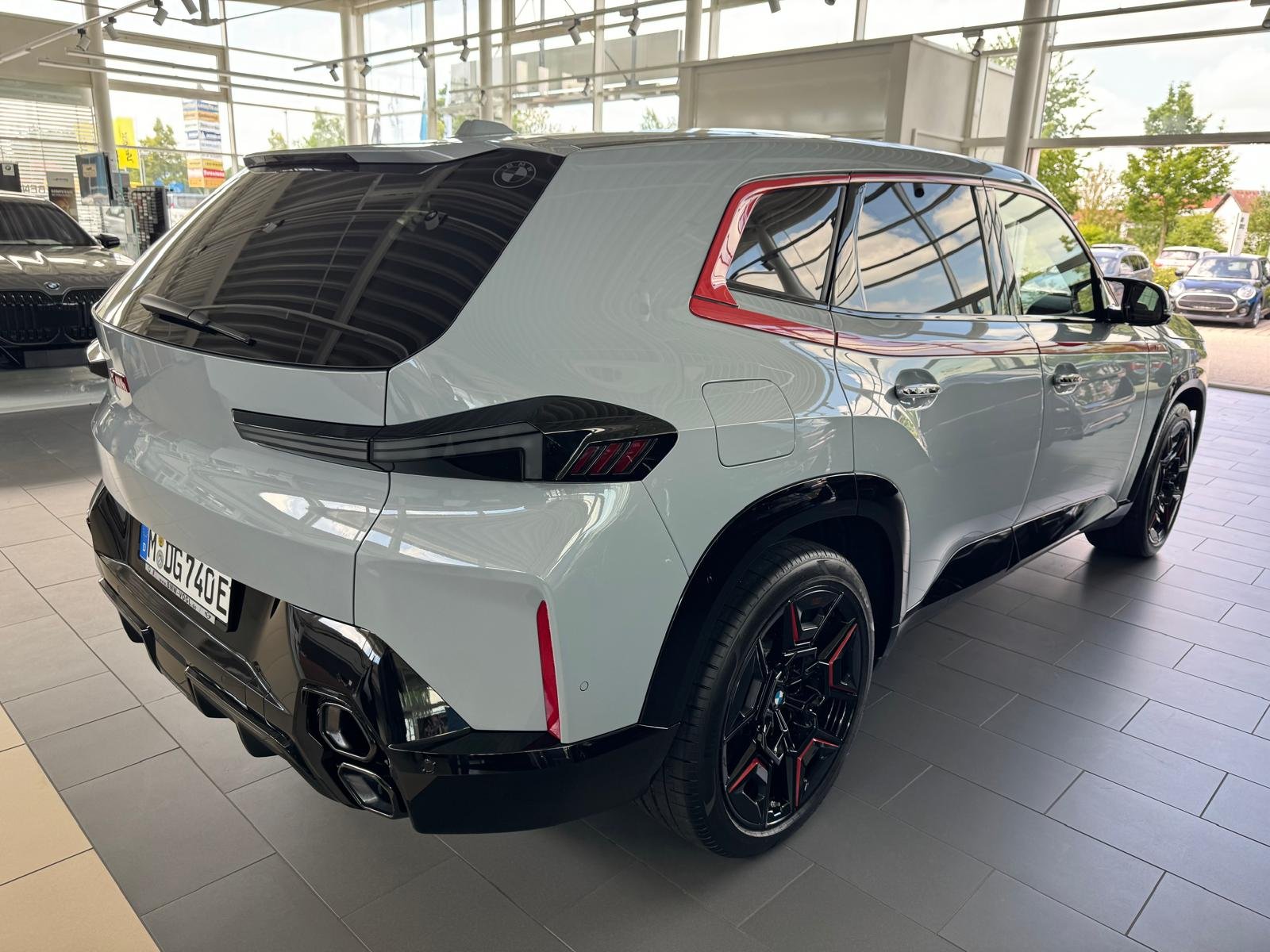 BMW XM Red Label — photo 3